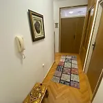 아파트 Police *
